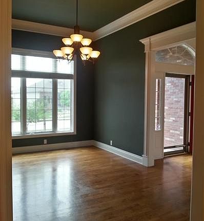 3rd image of 17808 Camelback Ave