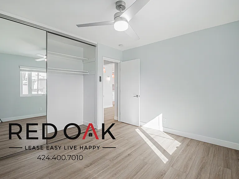 418 N Broadway Ave #5 — Photo 6