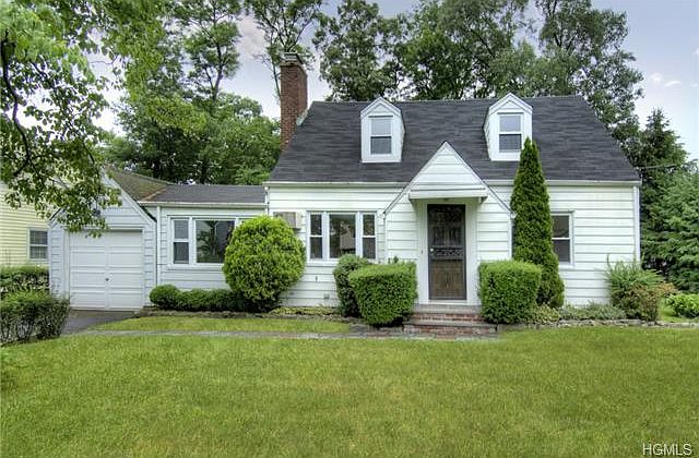 1st image of 15 Smallwood Pl