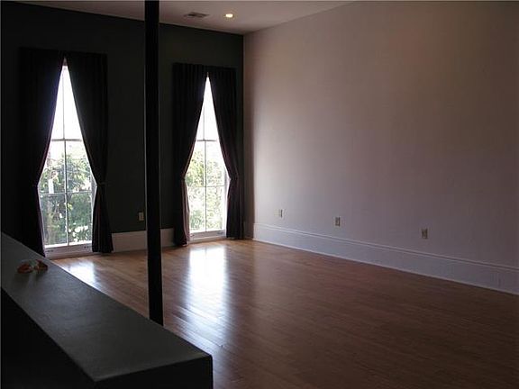 5th image of 326 Alix St