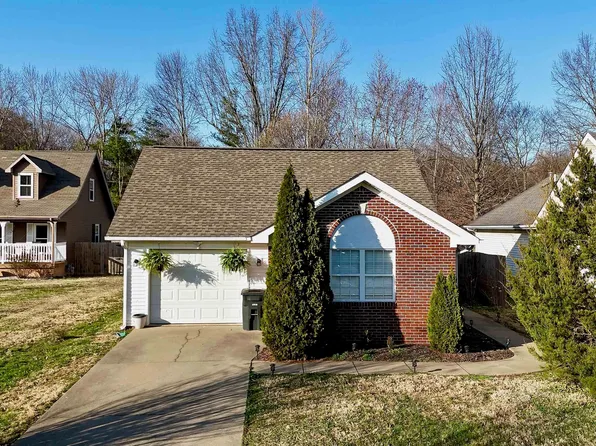 5255 Buckner Lake Cir, Paducah, KY 42001