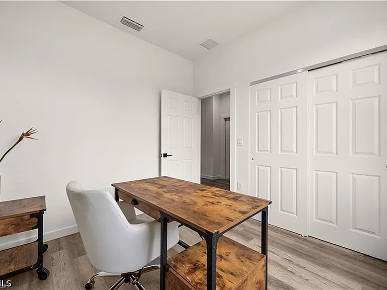 716 Gordon Ave S — Photo 8