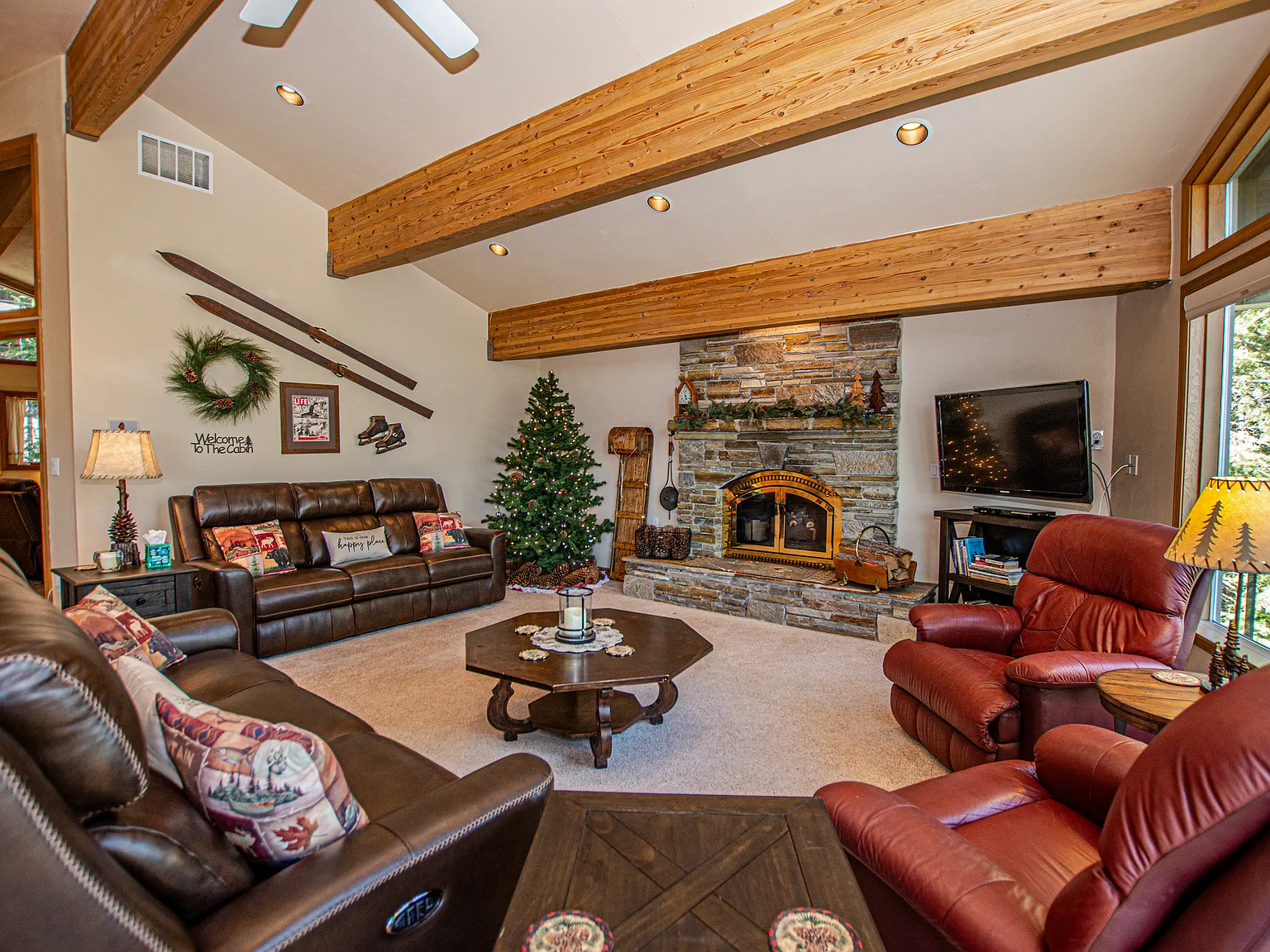3 bed, 2.5 bath, 2723 sqft, $5,500 — Photo 3