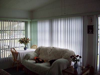 3rd image of 4 Harbor Oaks Dr