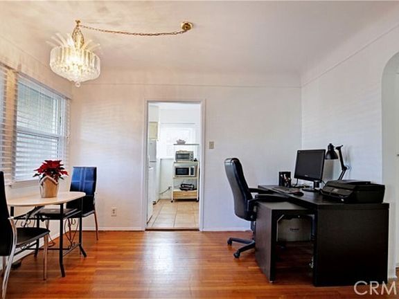 5th image of 3106 W 71st St
