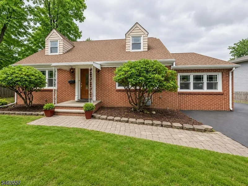 1 Roosevelt Blvd