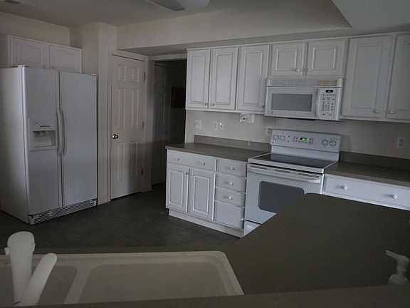 4th image of 1235 Meadow Ln