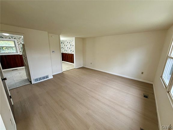 5th image of 4999 Windgate Rd