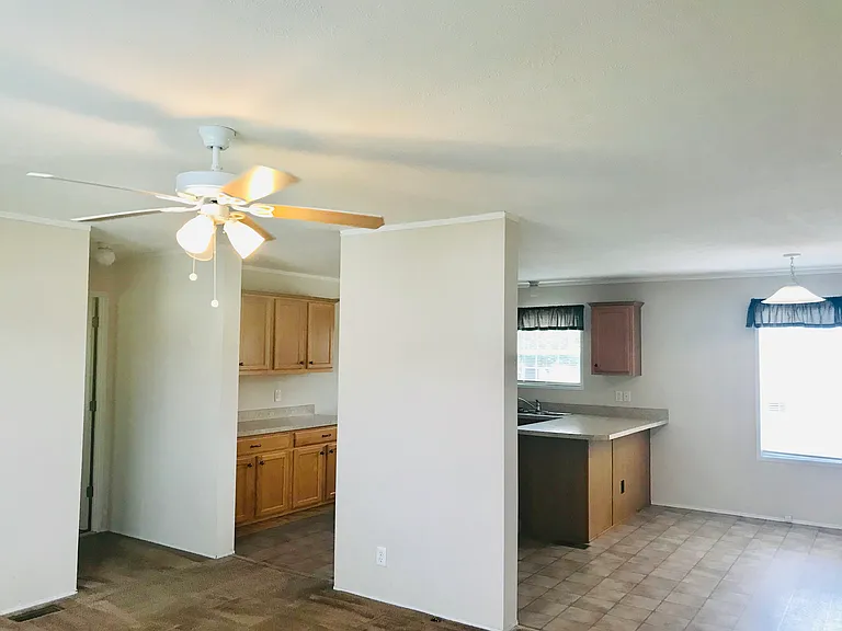 3951 Bentwood Cir W — Photo 20