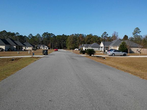 4th image of 28 Palmetto Pines Ln