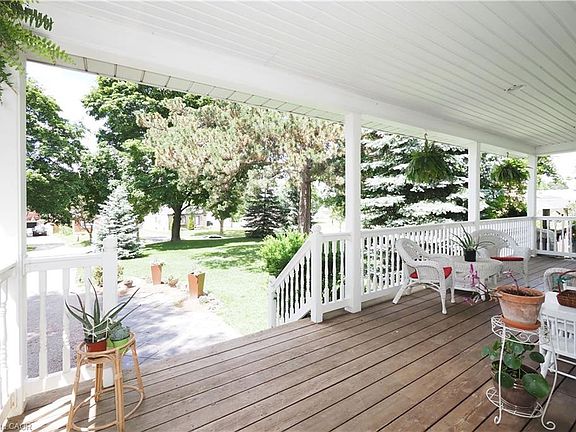 3rd image of 103 Belleview Ave