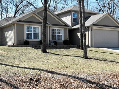 326 Bloomington Dr, Lake Ozark, MO, 65049