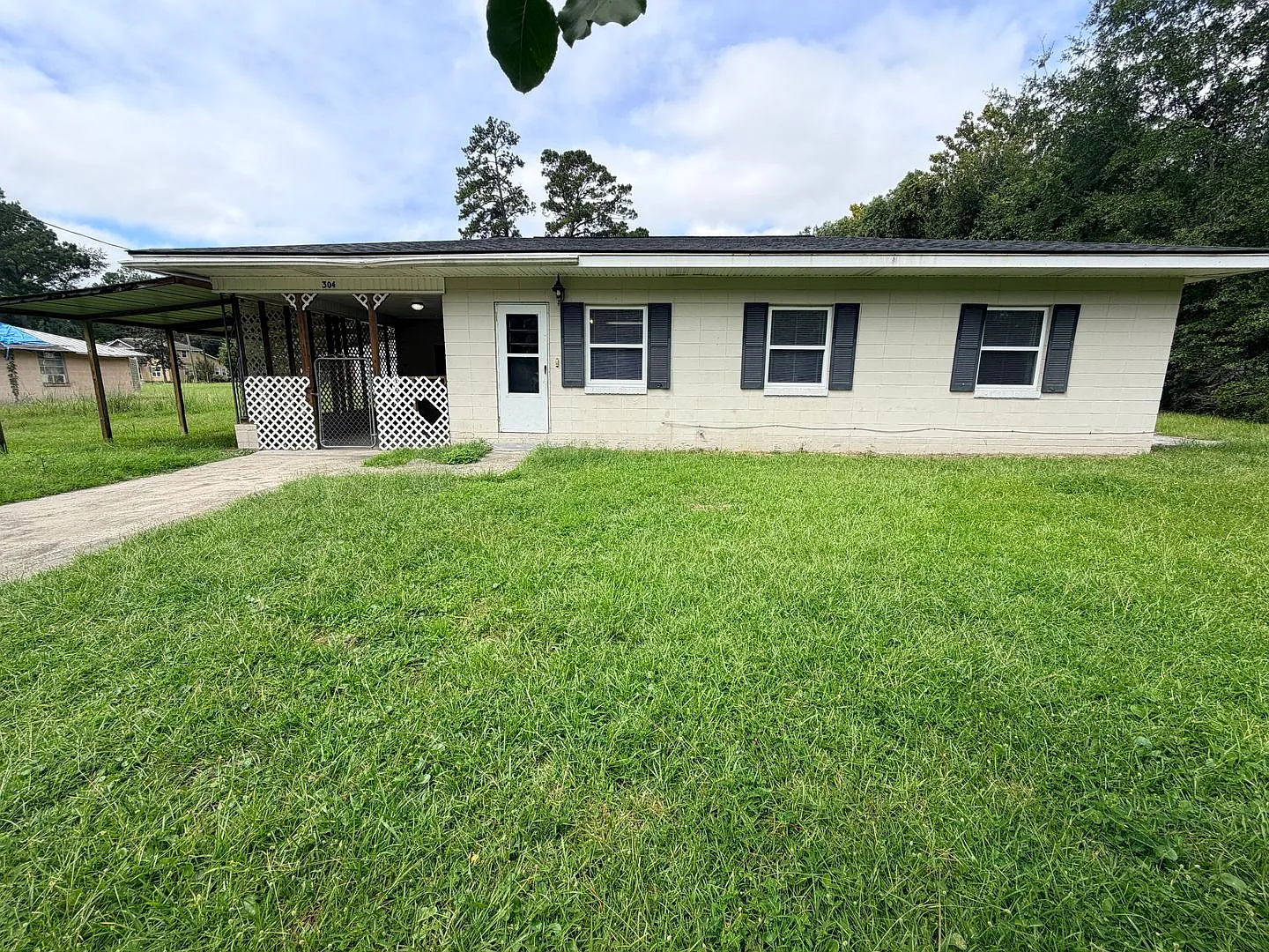 3 Bedroom 1 Bath Home in Valdosta — Photo 1