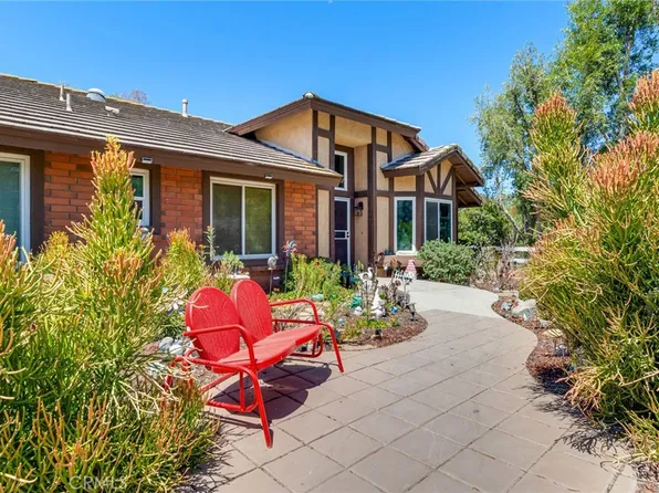 18563 Chickory Dr, Riverside, CA 92504