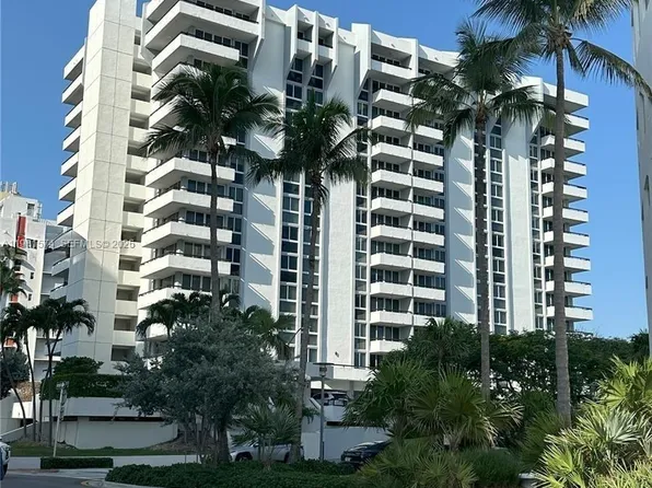 3200 Collins Ave APT 101, Miami Beach, FL 33140