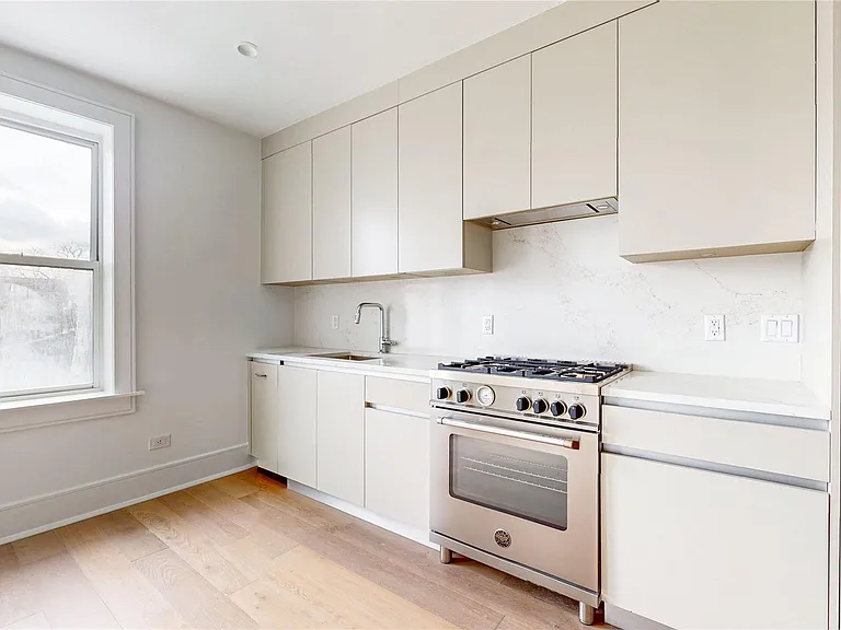148-09 Northern Blvd #5J — Photo 7
