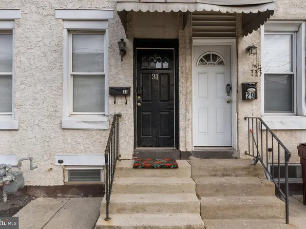 31 2nd St, Bridgeport, PA 19405