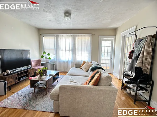 292 Foster St #2 Photo 1