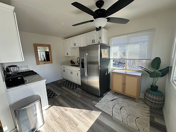 2nd image of 1424 Hornblend St #1/2