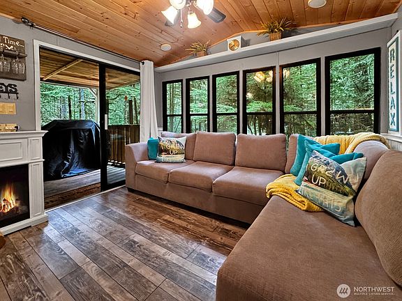5th image of 160 3 Big River Boulevard E