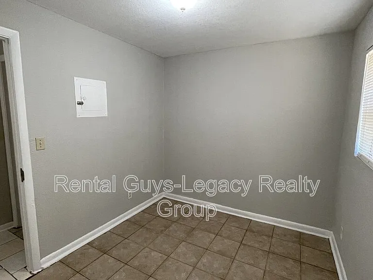 1738 Wright Ave #2 — Photo 9