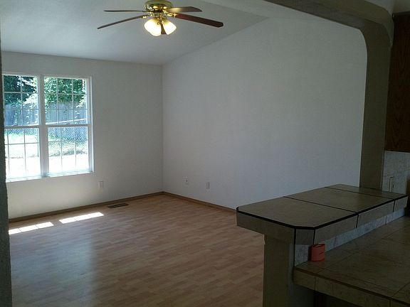 3rd image of 6914 NE 90th Ave