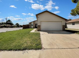 2301 N Thomas Dr, Hobbs, NM 88240