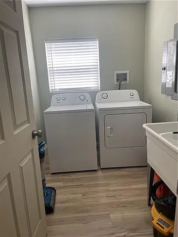 1059 Brandon Dr — Photo 11