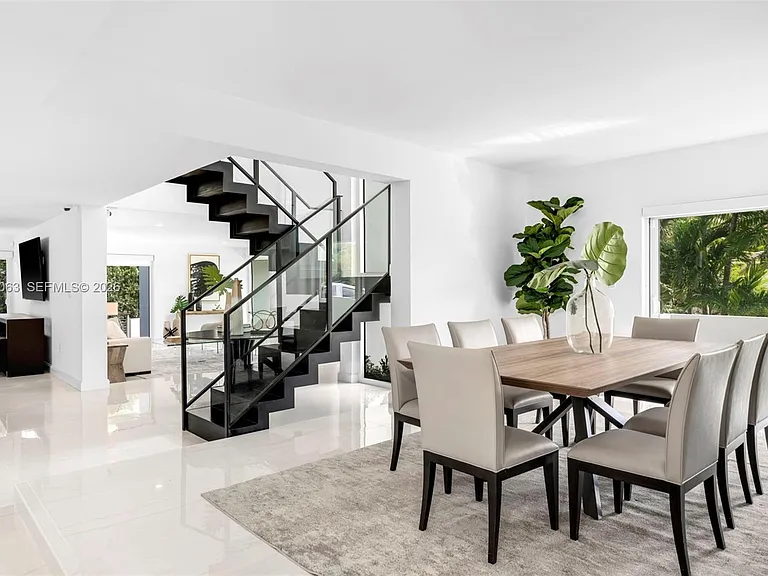 6832 Sunrise Ct — Photo 5
