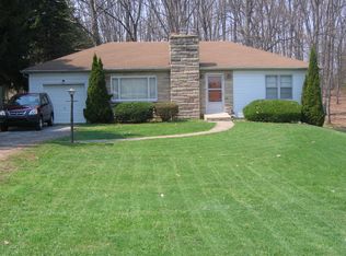 153 N Eberhart Rd, Butler, PA 16001