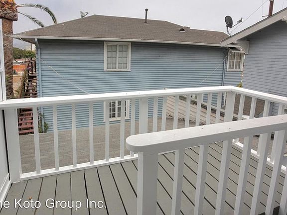 3rd image of 104 Chapala St APT C