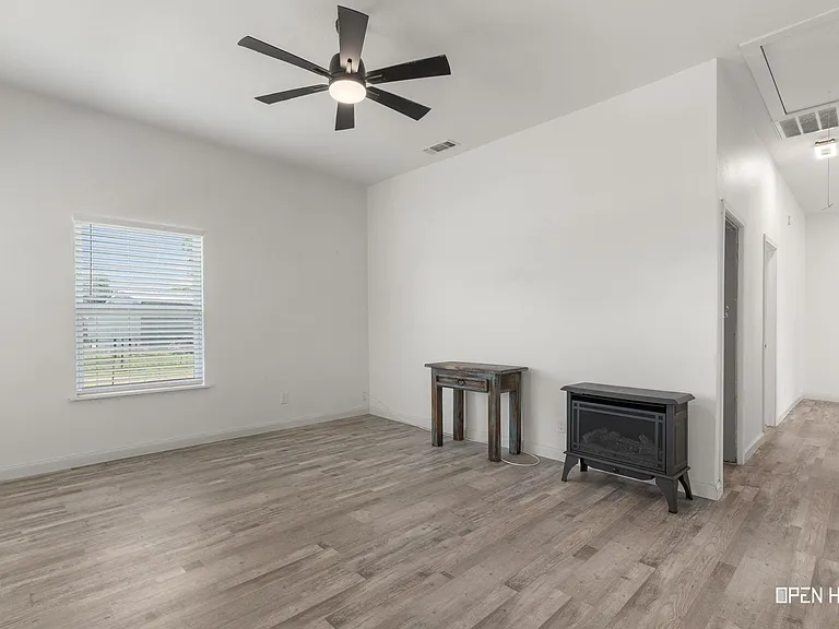 5312 Crown Ln — Photo 6