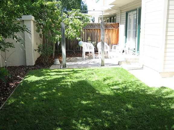 4th image of 10618 N Blaney Ave
