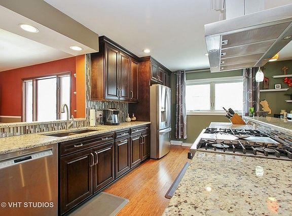 3rd image of 1806 Bonita Ave