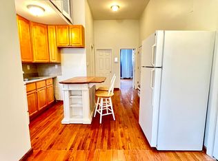 1610 Mount Vernon St #2, Philadelphia, PA 19130