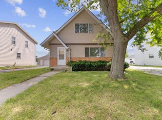 9170 N 95th St, Milwaukee, WI 53224