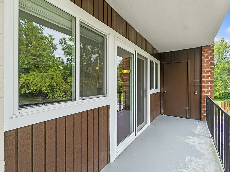 The Glen at Kensington — Photo 11