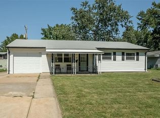 645 Lexington Park, Florissant, MO