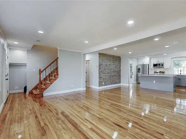 461 Maryann Lane, West Hempstead, NY 11552