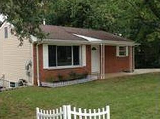 1824 West Dr, High Ridge, MO 63049