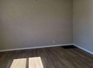 601 W Baker St, Gillespie, IL 62033