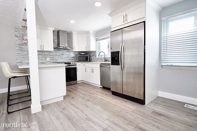 1st image of 4203 Camellia Cir E