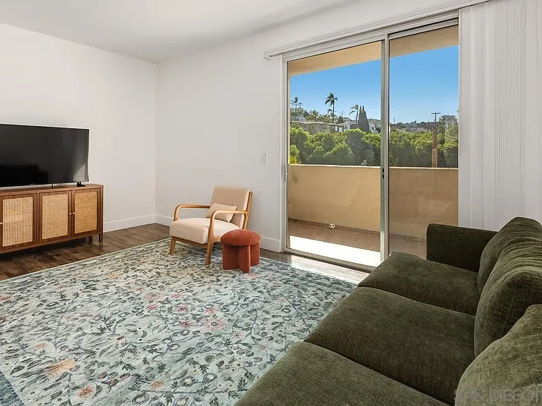 1534 Glenwood Dr — Photo 10