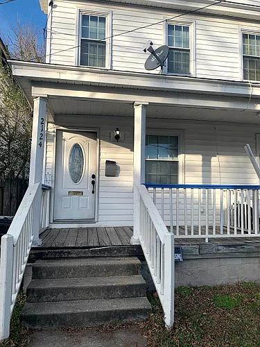 2124 Queen St #2124 Photo 1