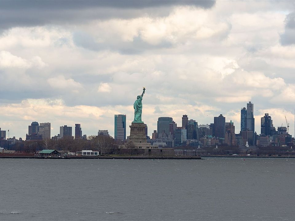 106 Shearwater Ct E, Jersey City, NJ 07305 Zillow