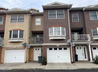 12 Harbor Front Plz #B3, Elizabethport, NJ 07206