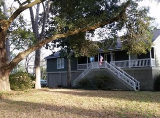 2333 S Rockland Ave, Wadmalaw Island, SC 29487