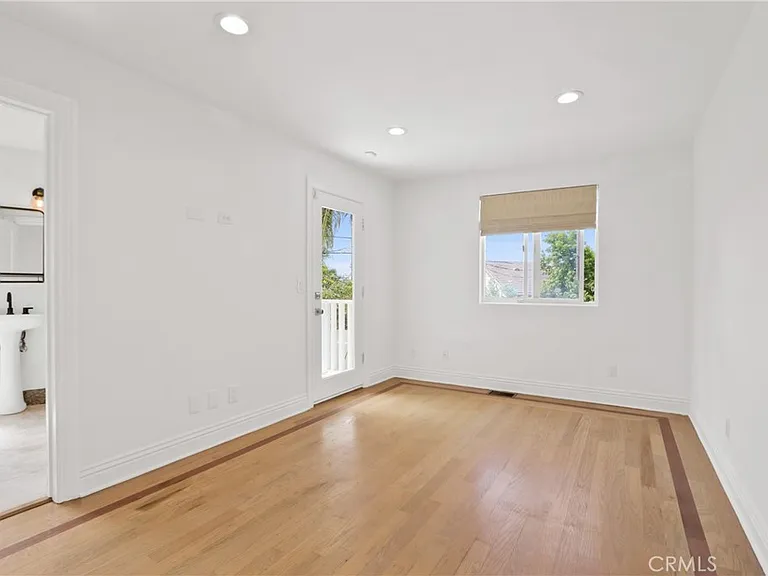 7908 W 81st St — Photo 18