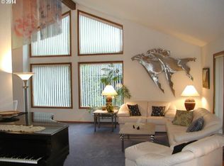 4746 SW Lowell Ct, Portland, OR 97221