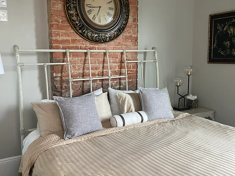 2121 Jackson Ave — Photo 24